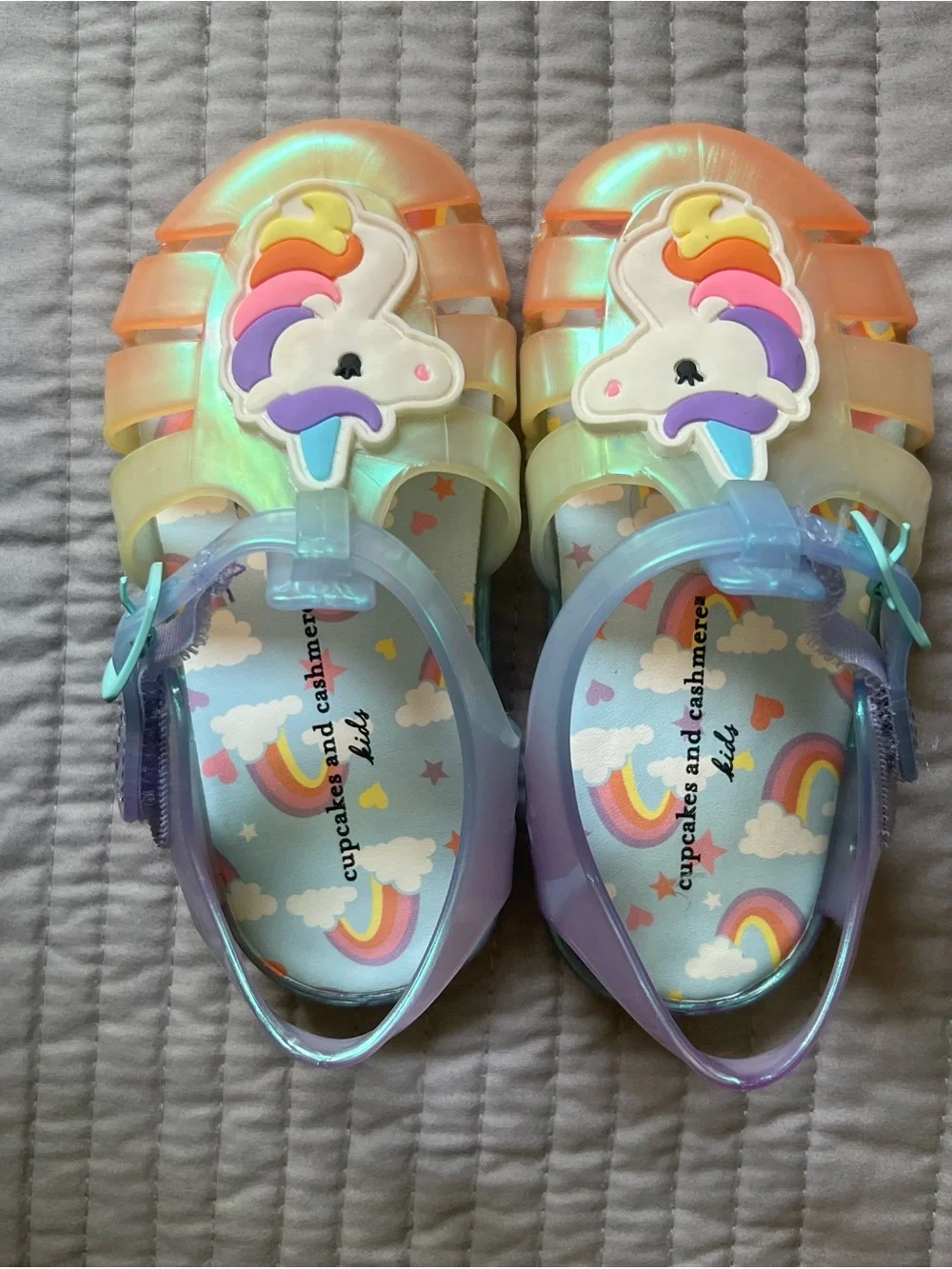 Cupcakes and Cashmere Unicorn Jelly Sandals - 7c